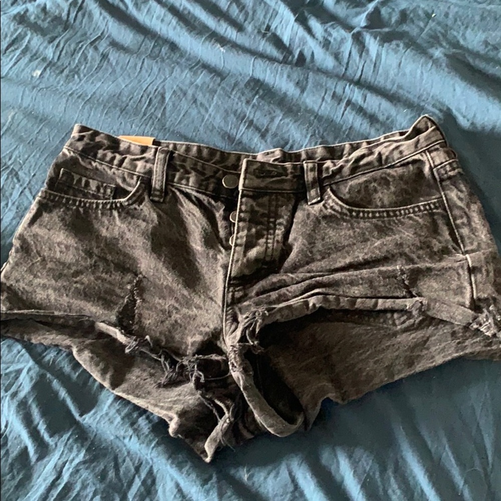 Vintage high waisted grey black wash short size 3